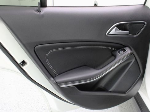 Used 2020 Mercedes-Benz GLA 250 w/ Convenience Package image 42