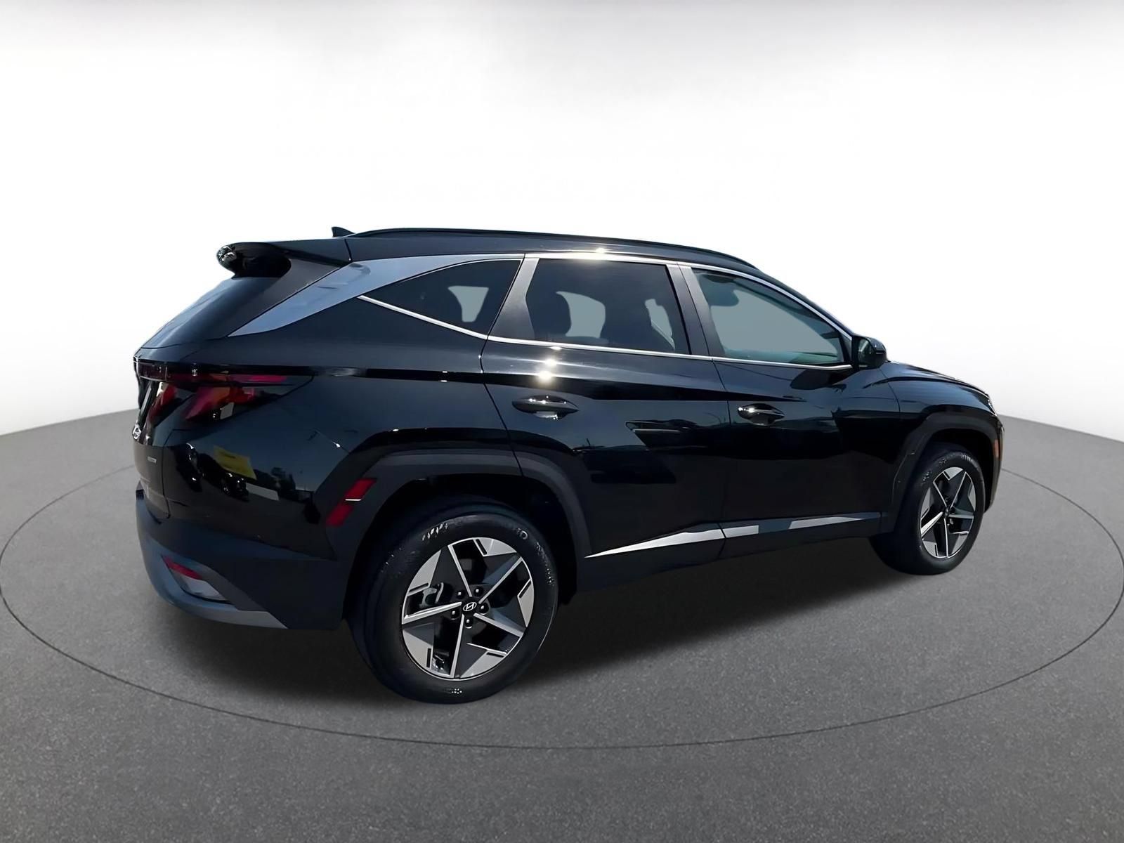 Used 2026 Hyundai Tucson SEL Plus AWD/4WD image 14