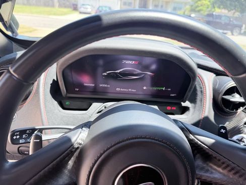 Used 2019 McLaren 720S Performance RWD image 39