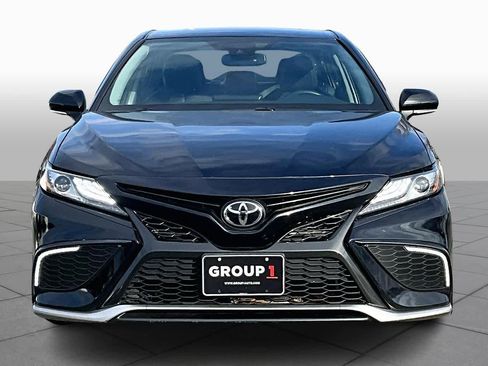 Used 2022 Toyota Camry XSE image 4