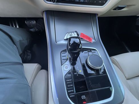 Used 2022 BMW X5 sDrive40i w/ M Sport Package image 22