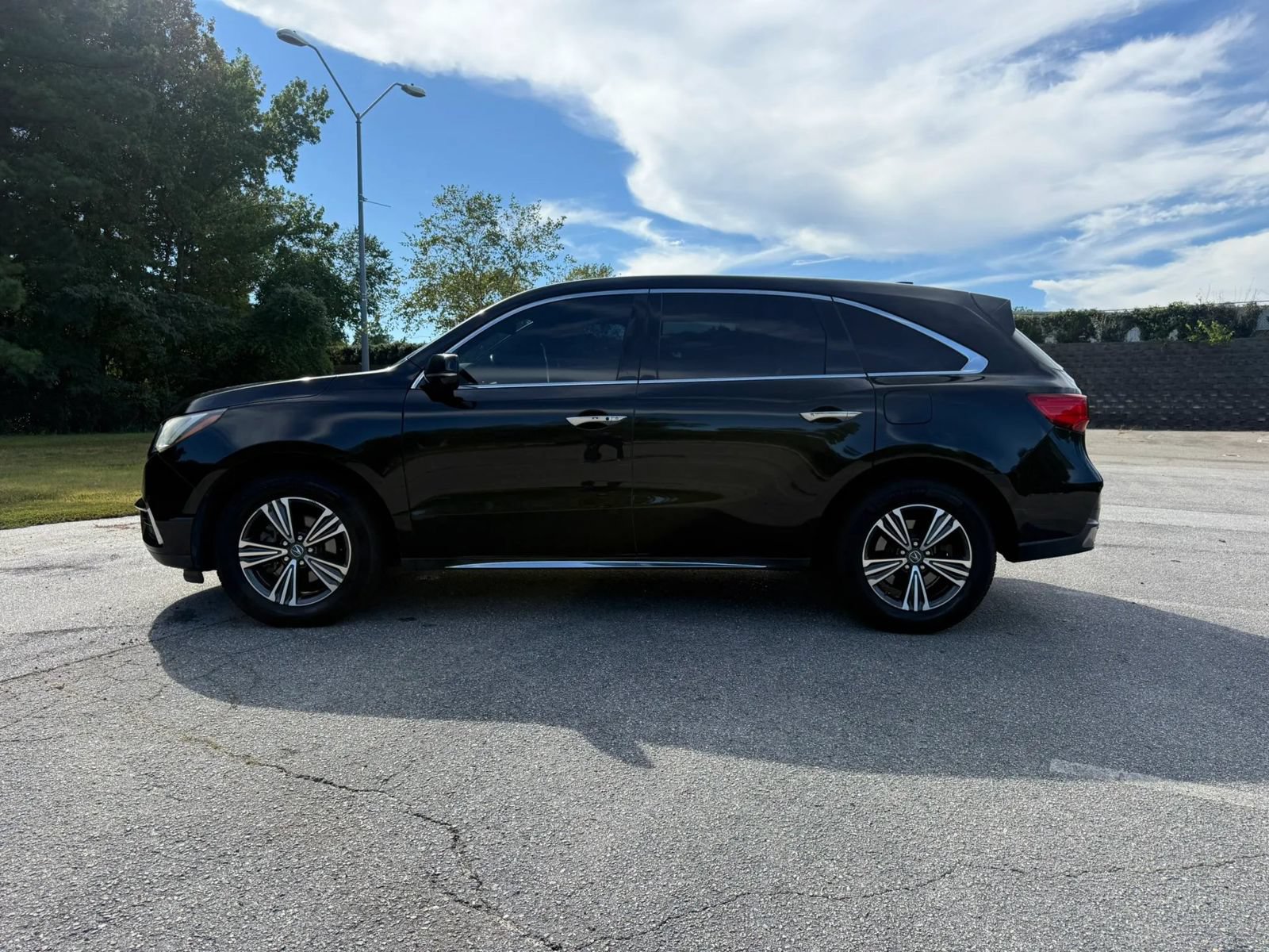 Used 2017 Acura MDX SH-AWD image 5