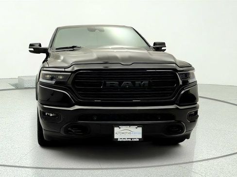 Used 2020 RAM 1500 Limited w/ Black Appearance Package AWD/4WD image 2