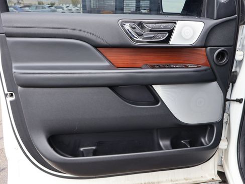 Used 2021 Lincoln Navigator Reserve w/ Luxury Package AWD/4WD image 14