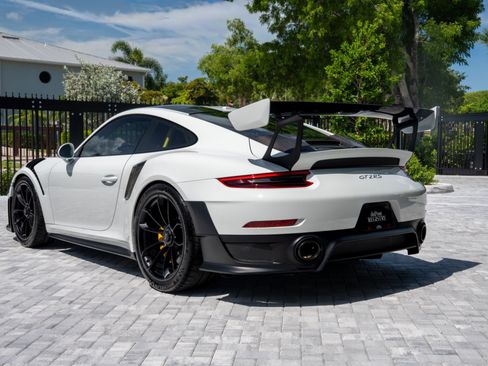 Used 2018 Porsche 911 GT2 RS RWD image 7