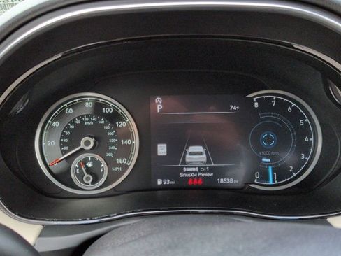 Used 2025 Genesis GV70 2.5T w/ Advanced Package AWD/4WD image 11