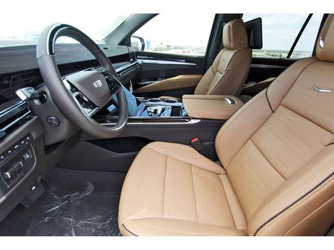 New 2026 Cadillac Escalade Luxury image 6