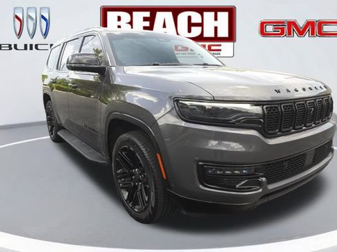 Used 2025 Jeep Wagoneer Series II w/ Convenience Group I RWD image 13