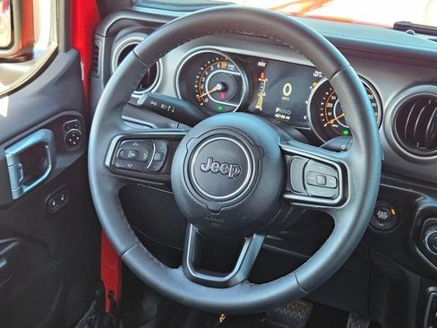 Used 2022 Jeep Wrangler Unlimited Sport image 11