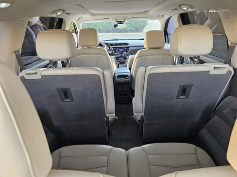 Used 2020 Cadillac XT6 Premium Luxury image 14