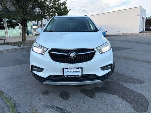 Used 2018 Buick Encore Essence AWD/4WD image 2
