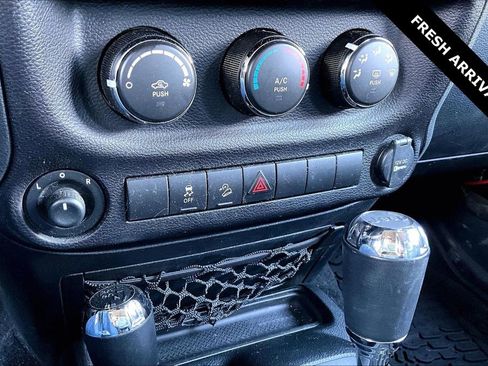 Used 2017 Jeep Wrangler Unlimited Sport w/ Quick Order Package 24S image 14