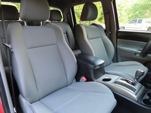 Used 2014 Toyota Tacoma 4x4 Double Cab w/ TRD Sport Package image 37