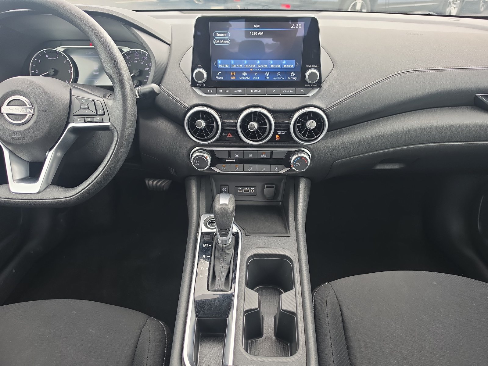 Used 2024 Nissan Sentra SV FWD image 11
