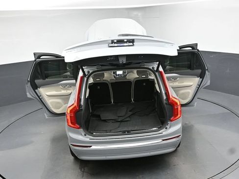 Used 2024 Volvo XC90 B5 Core w/ Protection Package Premier AWD/4WD image 48