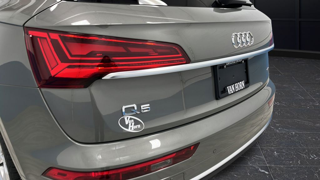 Used 2025 Audi Q5 2.0T Premium Plus w/ Premium Plus Package AWD/4WD image 40