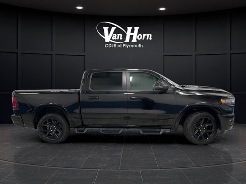 Used 2025 RAM 1500 Laramie w/ Night Edition AWD/4WD image 8