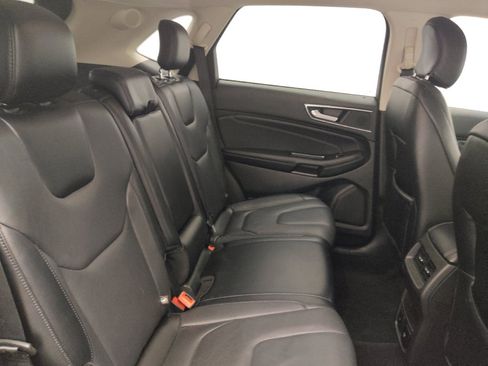 Used 2017 Ford Edge Titanium w/ Technology Package image 19