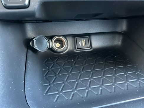 Used 2025 Toyota RAV4 XLE image 16