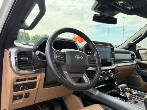 Used 2022 Ford F150 Lariat w/ Equipment Group 502A High AWD/4WD image 11