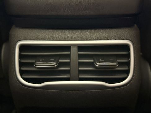 Used 2022 Hyundai Santa Fe SEL Premium AWD/4WD image 36