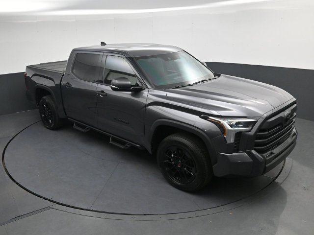 Used 2023 Toyota Tundra SR5 w/ SR5 Convenience Package AWD/4WD image 12