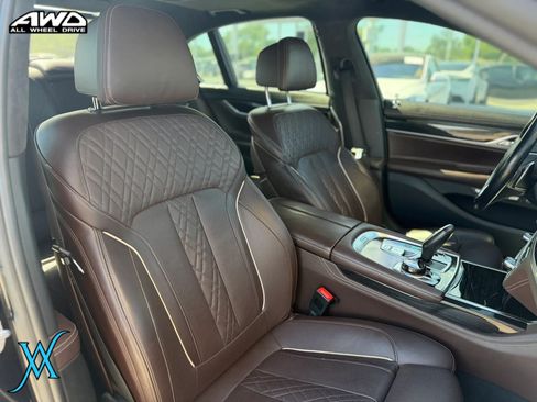 Used 2016 BMW 750i xDrive AWD/4WD image 22