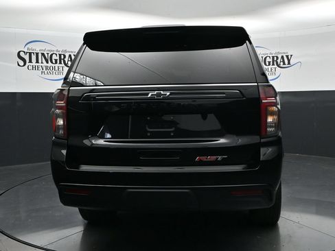 Used 2024 Chevrolet Suburban RST w/ Luxury Package RWD image 6