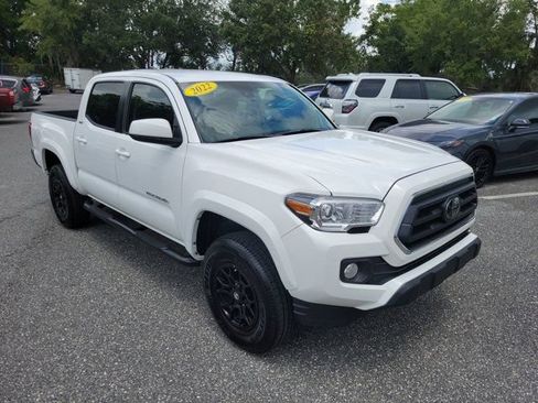 Used 2022 Toyota Tacoma SR5 RWD image 8