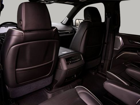 Used 2021 Cadillac Escalade ESV Sport w/ Driver Assist Tech Package image 27