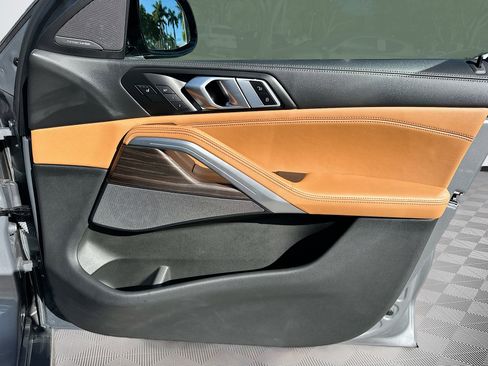 Certified 2024 BMW X6 xDrive40i w/ Executive Package image 35