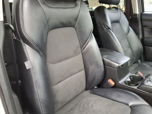 Used 2017 MAZDA CX-5 Touring w/ Preferred Equipment Package image 12