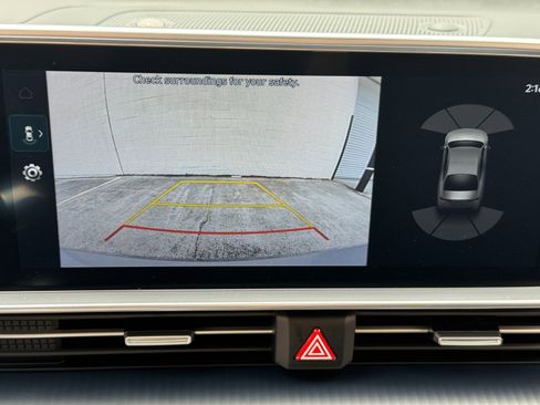Used 2025 Hyundai Ioniq 6 SE RWD image 24