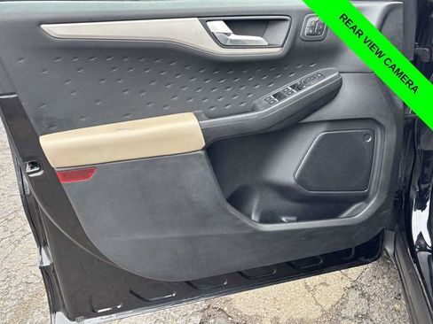 Used 2020 Ford Escape SEL image 10