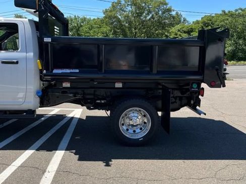 New 2026 RAM 5500 Tradesman AWD/4WD image 4