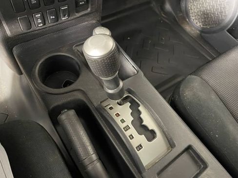Used 2007 Toyota FJ Cruiser 4WD image 10