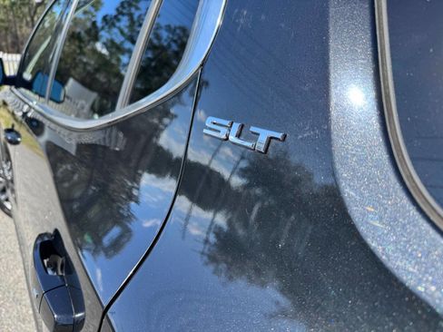 Used 2019 GMC Acadia SLT image 35