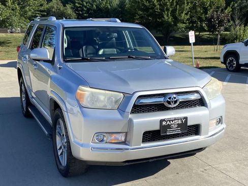 Used 2011 Toyota 4Runner Limited image 8
