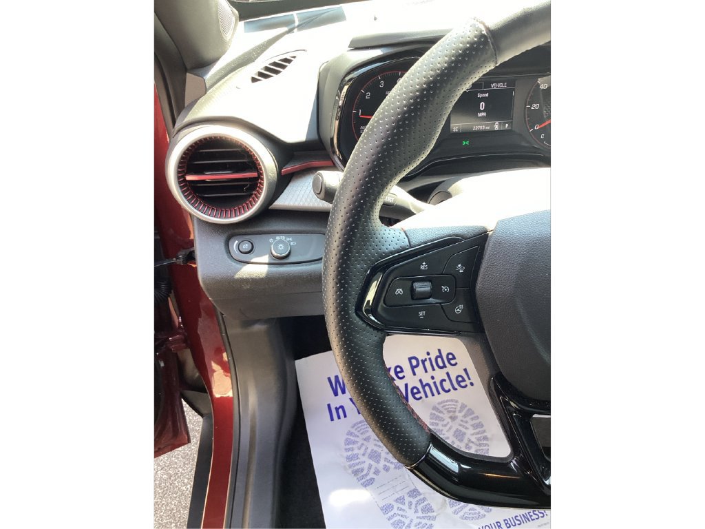 Used 2024 Chevrolet Trax RS FWD image 33
