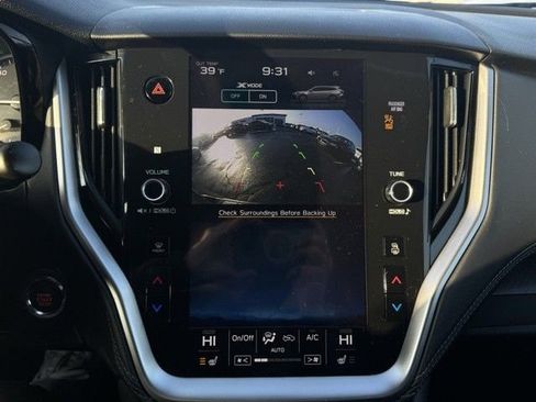 Used 2022 Subaru Outback Premium image 34