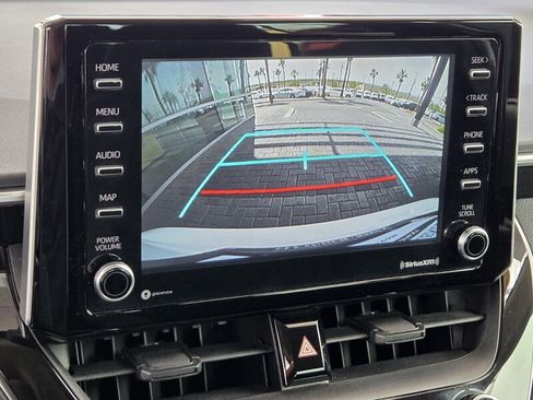 Used 2021 Toyota Corolla LE w/ Carpet Mat Package (TMS) FWD image 29