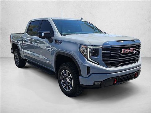 Used 2024 GMC Sierra 1500 AT4 w/ Technology Package AWD/4WD image 11