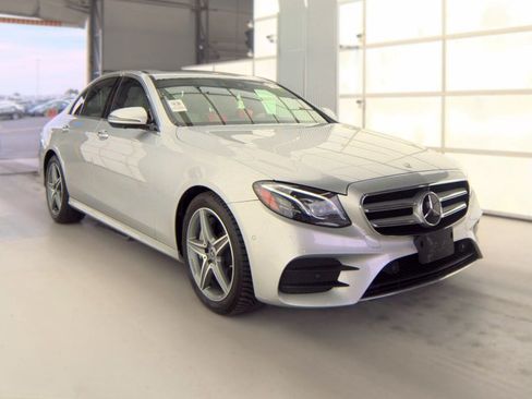 Used 2019 Mercedes-Benz E 450 4MATIC Sedan w/ Driver Assistance Package image 3