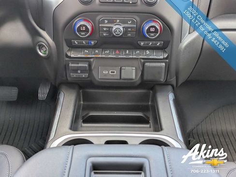 Used 2022 Chevrolet Silverado 1500 LTZ AWD/4WD image 19