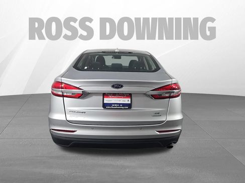 Used 2019 Ford Fusion SE FWD image 5