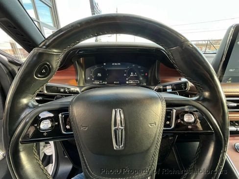 Used 2021 Lincoln Aviator Reserve image 29