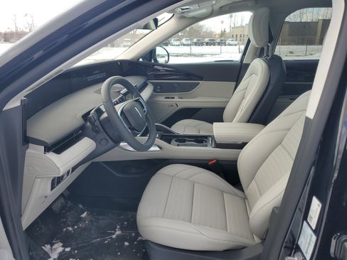 New 2026 Lincoln Nautilus Reserve w/ Jet Appearance Package image 11