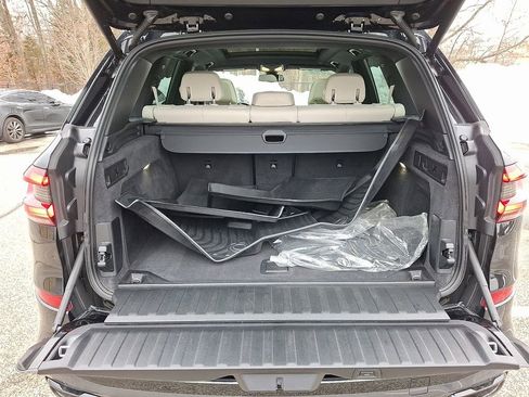 Used 2022 BMW X5 M50i w/ Executive Package image 31