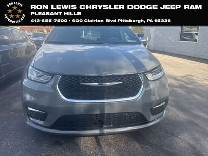 Used 2023 Chrysler Pacifica Pinnacle