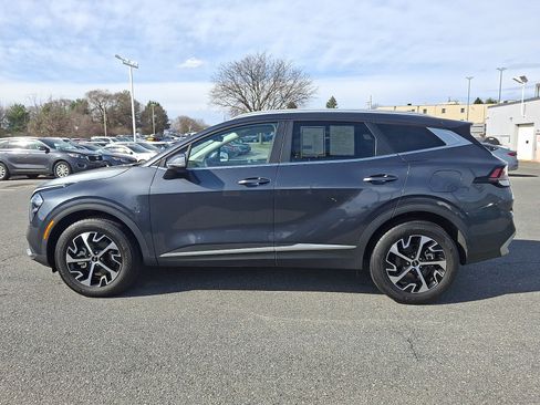 Used 2023 Kia Sportage EX image 7